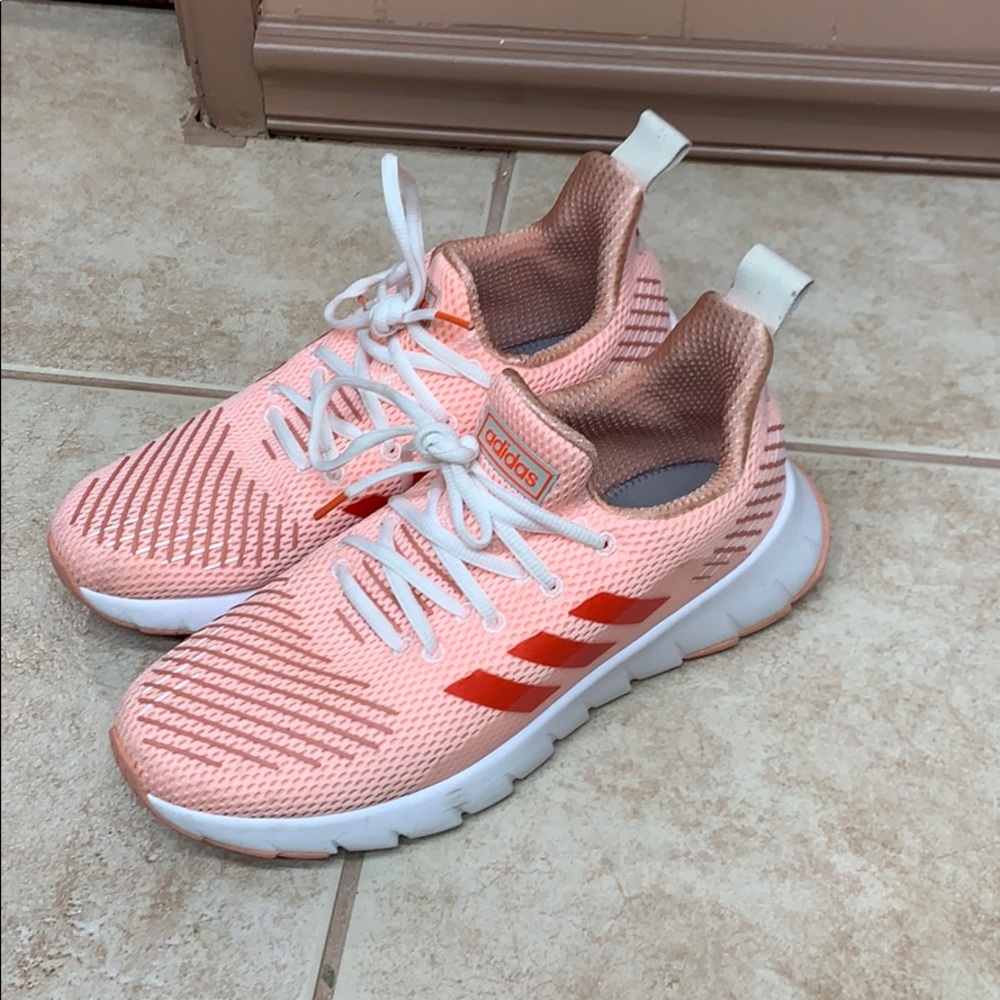 Like New Adidas Sneakers!